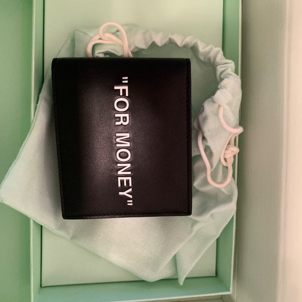 AUTHENTIC OFF-WHITE "FOR MONEY" WALLET NEVER USED STILL IN BOX WITH ACCESSORIES